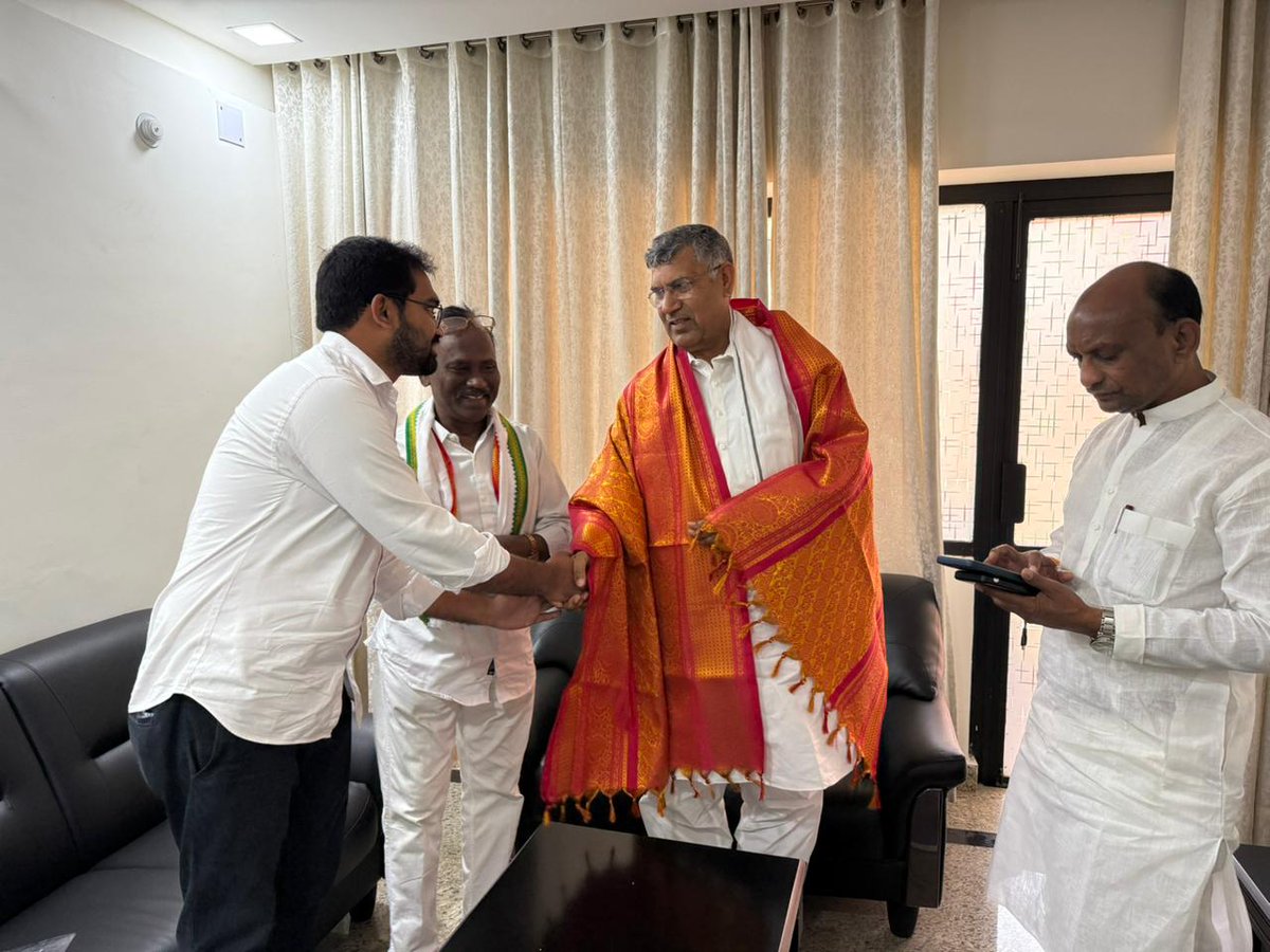 Dungar Ram Gedar (जनसेवक) tweet media