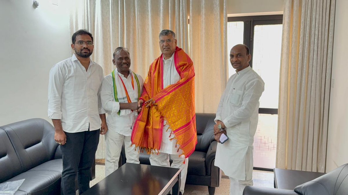 Dungar Ram Gedar (जनसेवक) tweet media