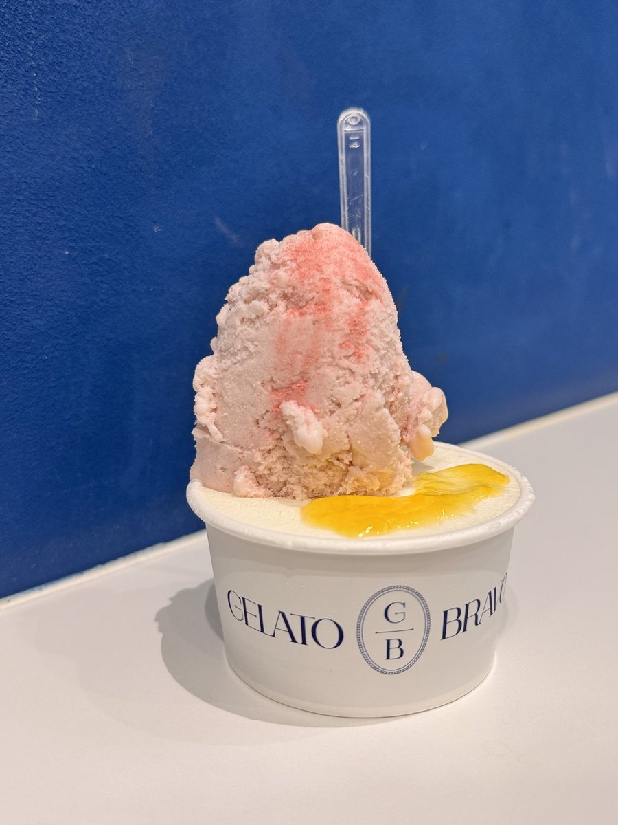 Hardenbergia_m's tweet photo. 都内の美味しいジェラートまとめ🍨

①FLOTO（参宮橋）
②Giolitti Cafe（原宿・有楽町）
③PATISSIERE MAYO flat（六本木）
④GELATO BRAVO （丸ビル・代官山）

今日の東京は27度☀️
今の時期はいちごや桜もありつつ、夏に向けた爽やかなフレーバーが出揃う楽しい時期🌿
保存して行ってみてね🫰 https://t.co/Ax3ze8s0Dz