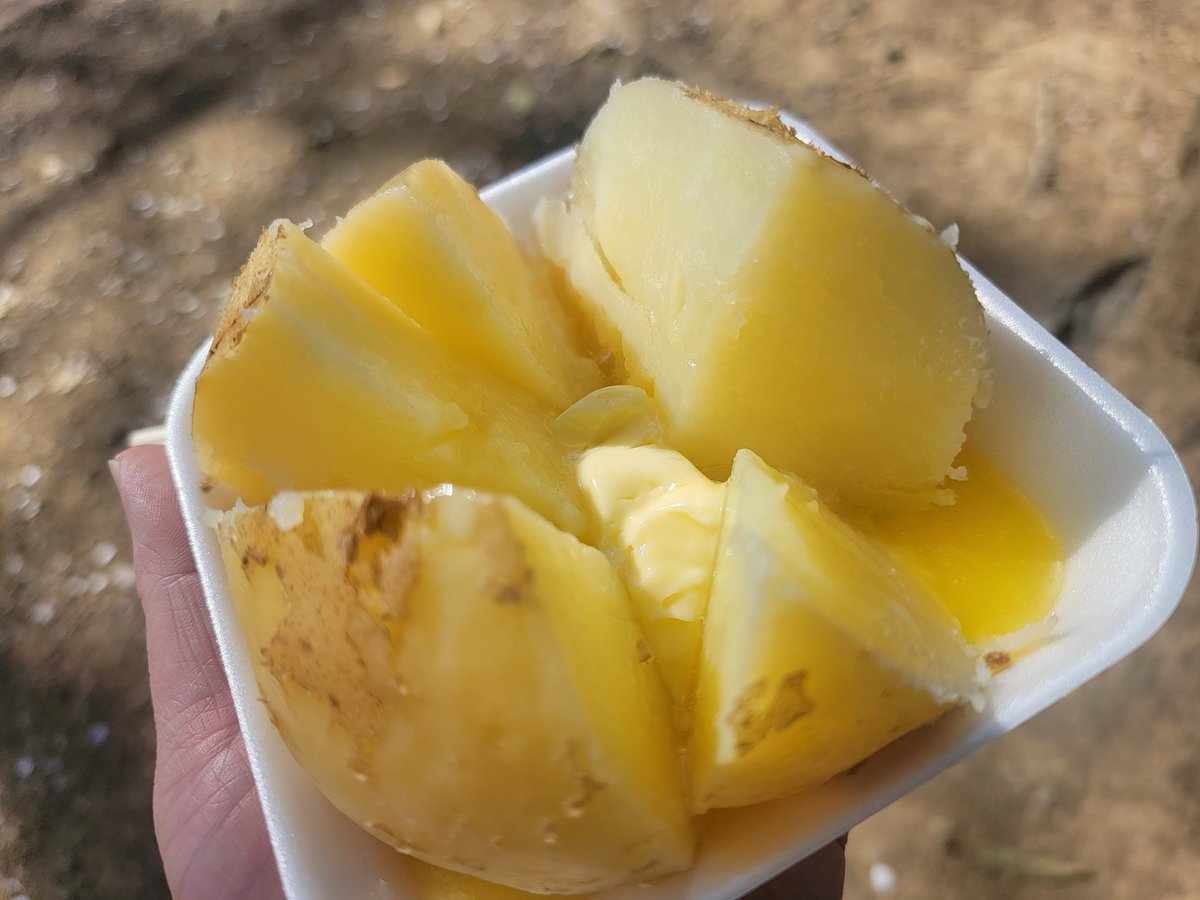 ぴあにぃ tweet media