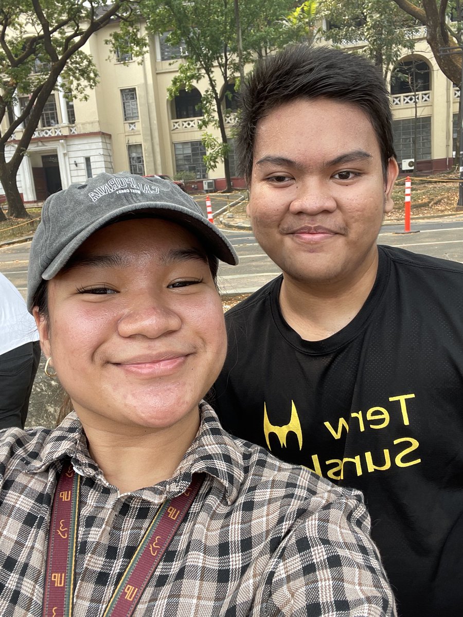 slmyernof tweet media