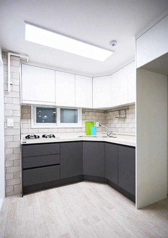 Kelly Middleton tweet media