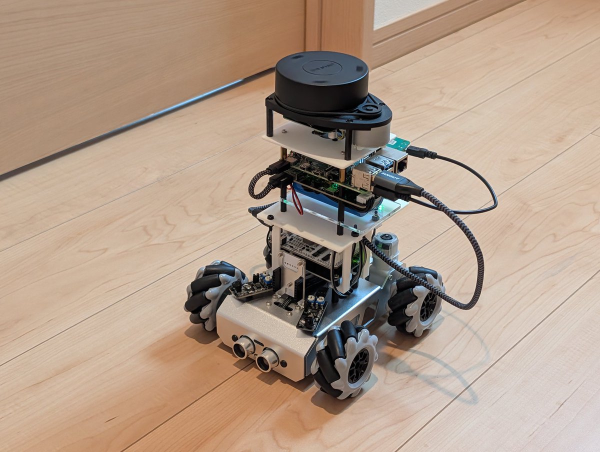 murasametech's tweet image. メカナムホイールボロが真横に移動した場合に障害物検知する方法がわかりません🤔
横向きに動かさなければいいのか⋯
#RaspberryPi
