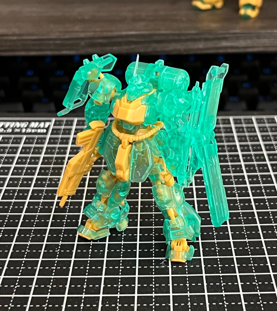 アーティファクトのギラ・ドーガ（レズン専用機）。 サイコフレーム