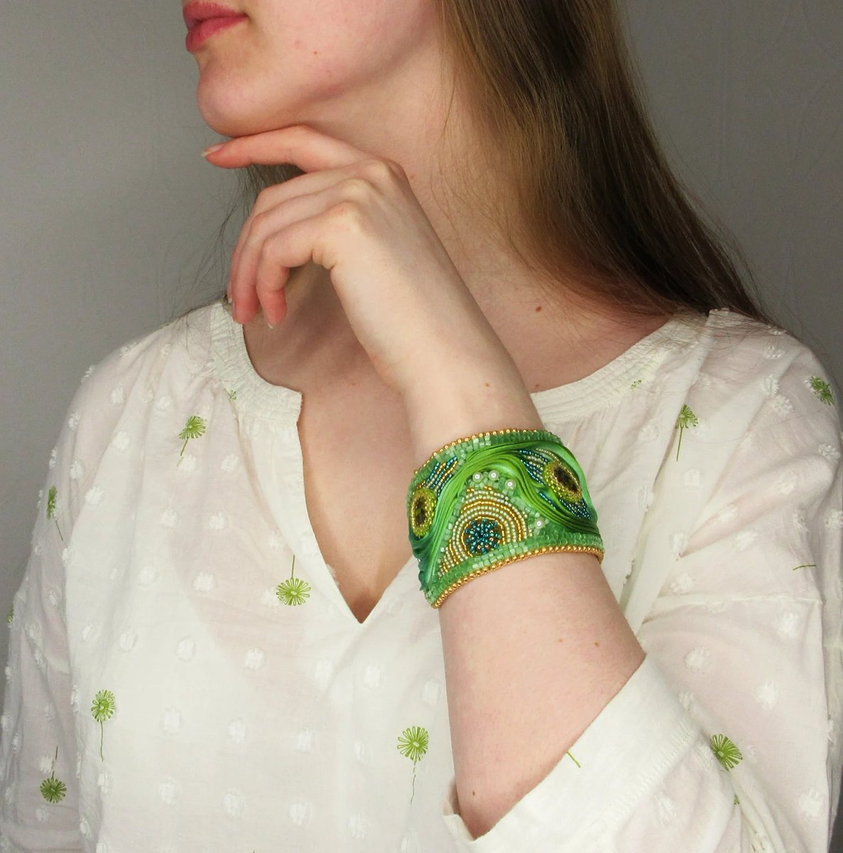 MollyGDesigns's tweet image. Planning a special occasion? Unique, handcrafted jewellery is perfect.

etsy.com/uk/listing/102…
#earlybiz #mhhsbd #ukgifthour