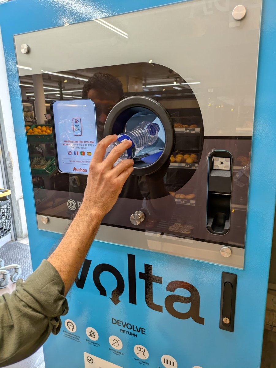 Juan López de Uralde tweet media