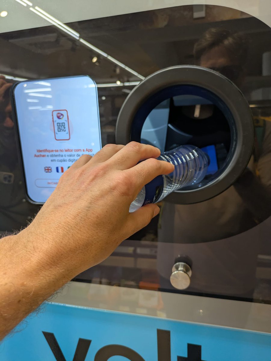 Juan López de Uralde tweet media