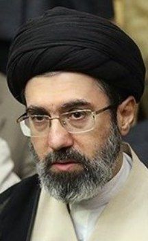 امنیت واقعی،
از دل مردم شکل می‌گیرد…
نه صرفاً از ابزارها.

و این حقیقت،
بارها ثابت شده است.

#لبیک_یا_خامنه_ای