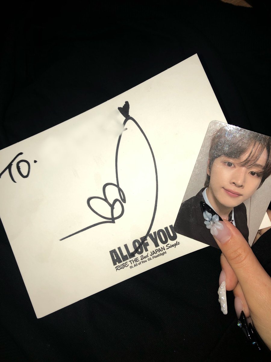 lxswun's tweet photo. 260409 ソンチャン 個サ レポ

全部日本語で話してくれた愛😿😿♥はちみつぽたぽたの目でだいすき愛してるって言ってくれた😭 ♥塗りつぶしてたの可愛かった꒰՞ɞ̴̶̷̥⩊ɞ̴̶̷̥꒱֯도장 もしてくれて紙にもぽっぽしてくれて幸せ♪♪また会いに行くㅜㅜ♡♡
#RIIZE #라이즈 #성찬 #SUNGCHAN https://t.co/82njBfFZy0
