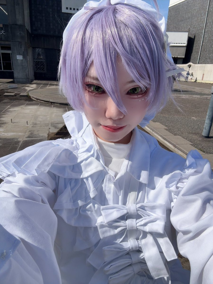 eunoe_9's tweet photo. 居ますよ〜袖の部分ヤバいので見ないでください🌟

 #コスログ
 #コスログ美観 https://t.co/OrDBQkIhYl