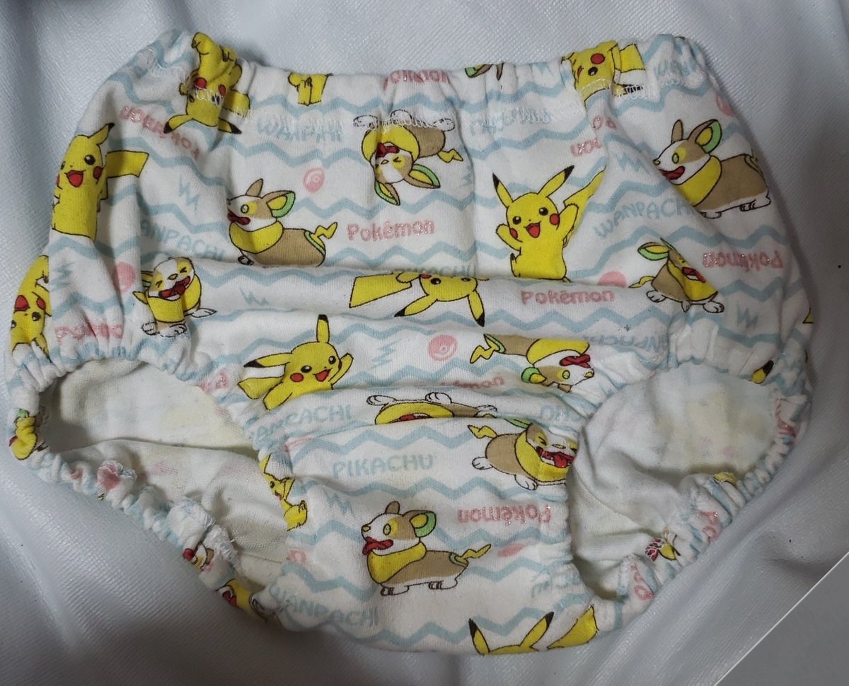 暖かくなってきたので😳
1枚600↑でお譲り致します🤭
タンス品記名ありですのでご理解の程よろしくお願いいたします😅
(発送はレターパックライトです😋)