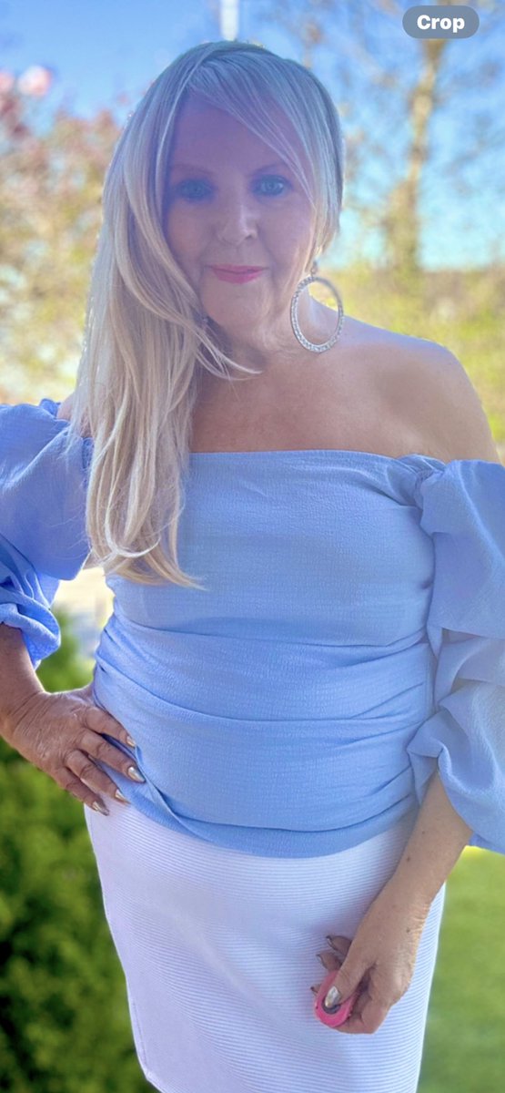 Liz irvine tweet media