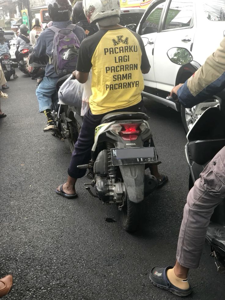 Ketawa itu GRATIS 🛩 tweet media