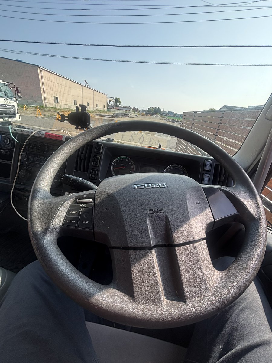 影じい@OUT老☠️ tweet media