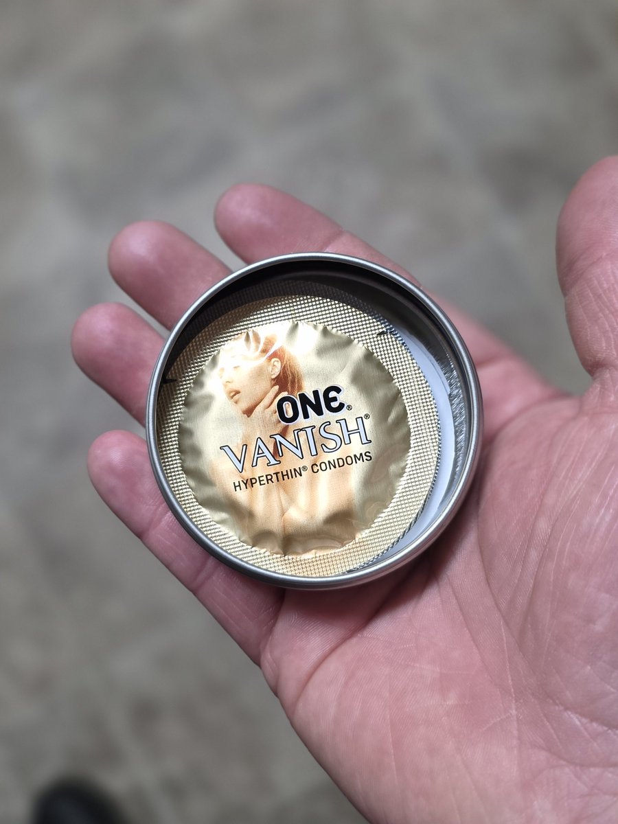 Blight Yoakam tweet media