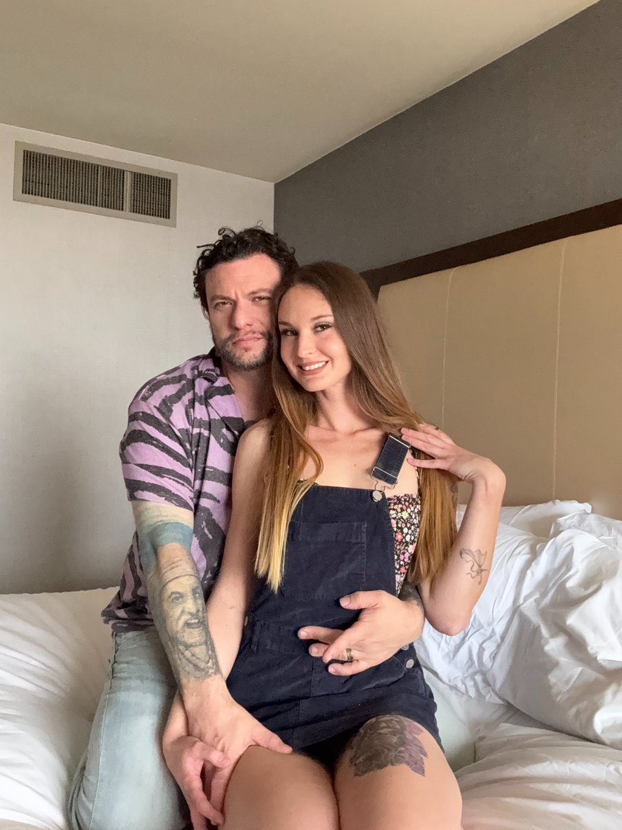 VINCENT|VOX tweet media