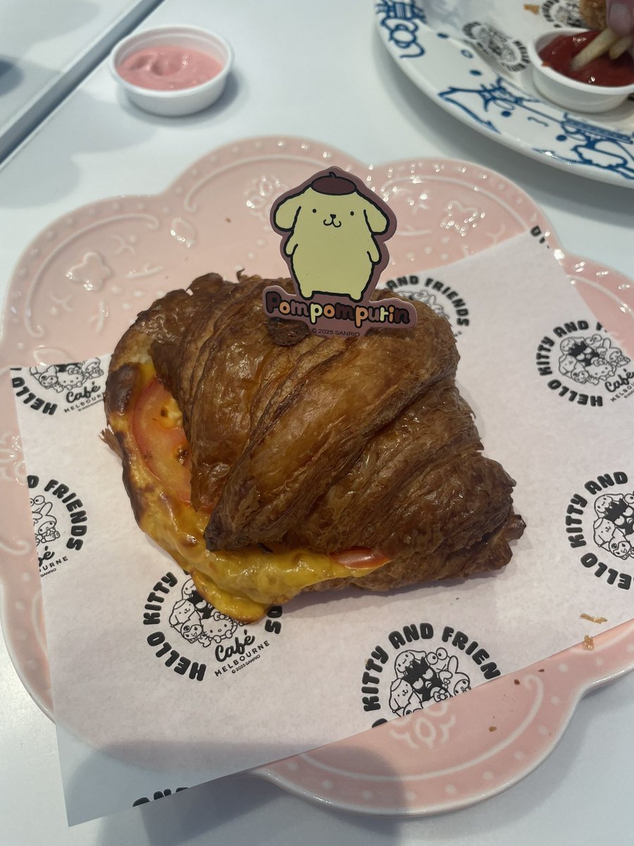 ItsMashumaro's tweet image. Had the most YUMMY food at the #HelloKittyCafe in Melbourne !!!
Still dreaming about that strawberry croissant 🤤🤤🤤🤤