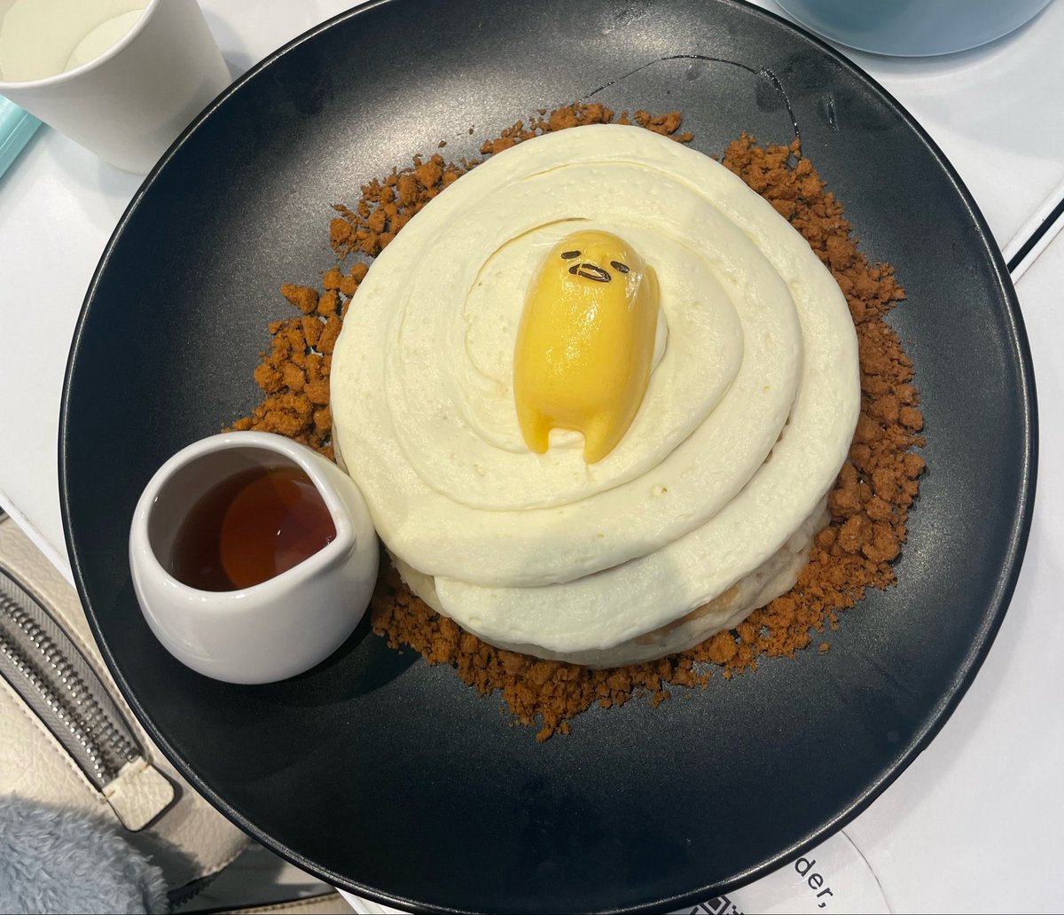 ItsMashumaro's tweet image. Had the most YUMMY food at the #HelloKittyCafe in Melbourne !!!
Still dreaming about that strawberry croissant 🤤🤤🤤🤤