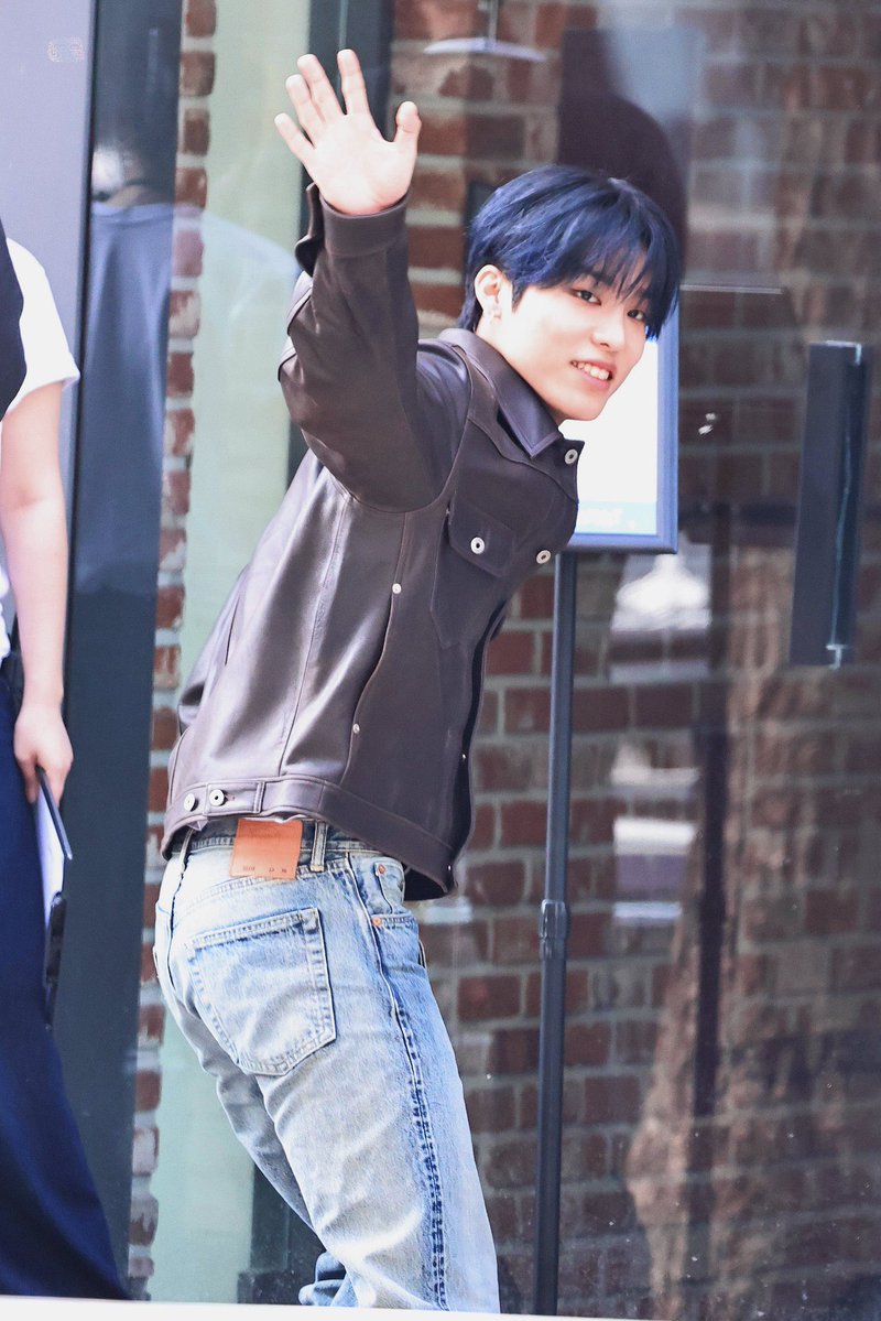 jeongwoo tweet media