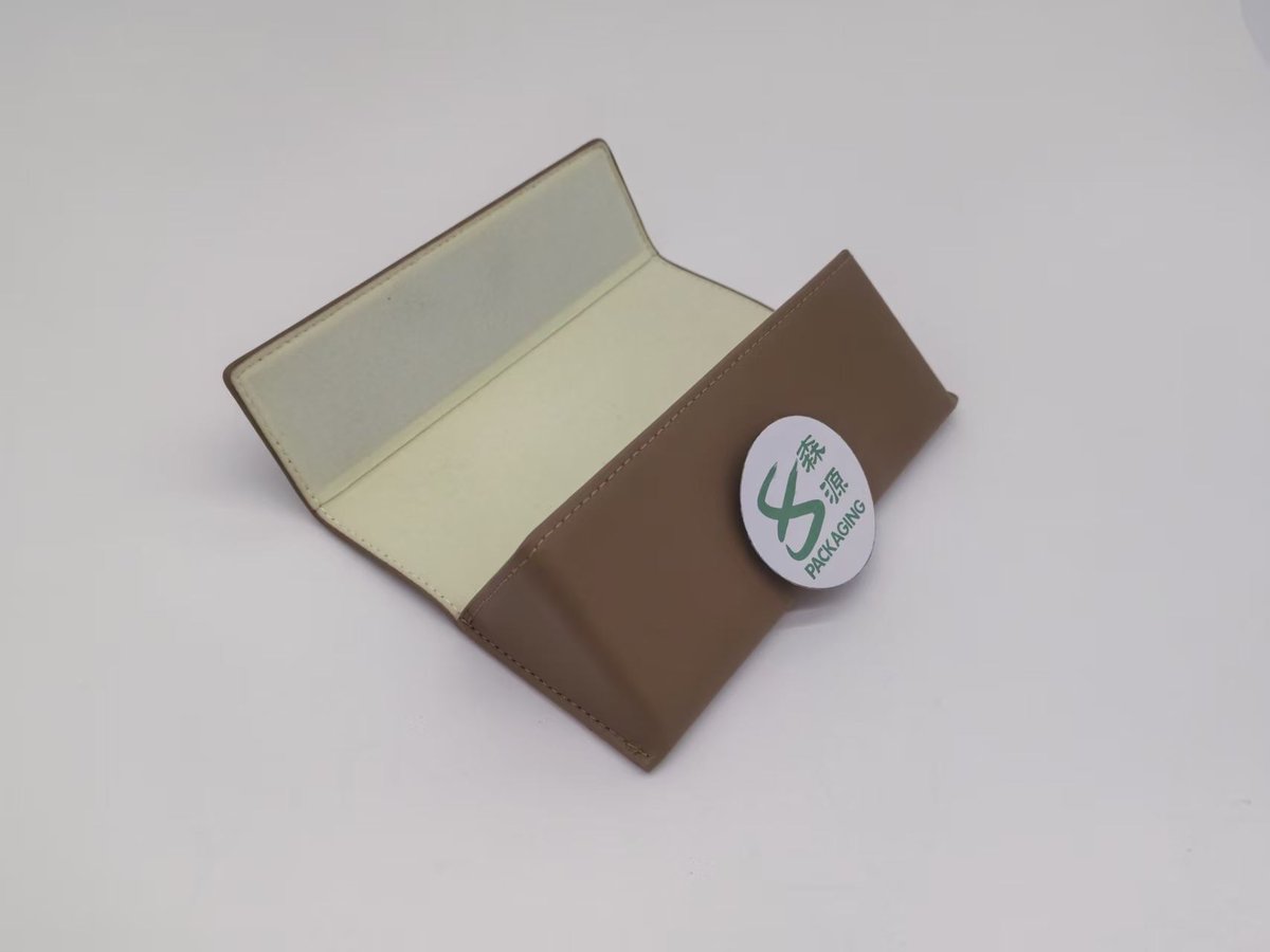 box_packagingsy's tweet photo. For customers, a high-quality eyeglass case directly impacts the overall product presentation and customer experience.

We focus on providing cost-effective, customizable eyeglass case solutions to help partners enhance product-added value: https://t.co/Ez8WvRtEE3
