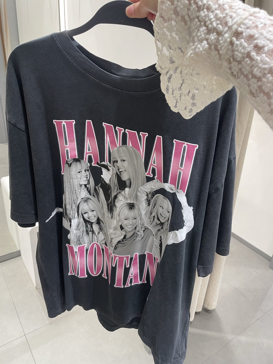 Min_Min422's tweet photo. ZARAキッズにハンナ✨
迷わず買った💗
#ハンナモンタナ　#HANNAH #ZARA https://t.co/UJNSBdlnX3