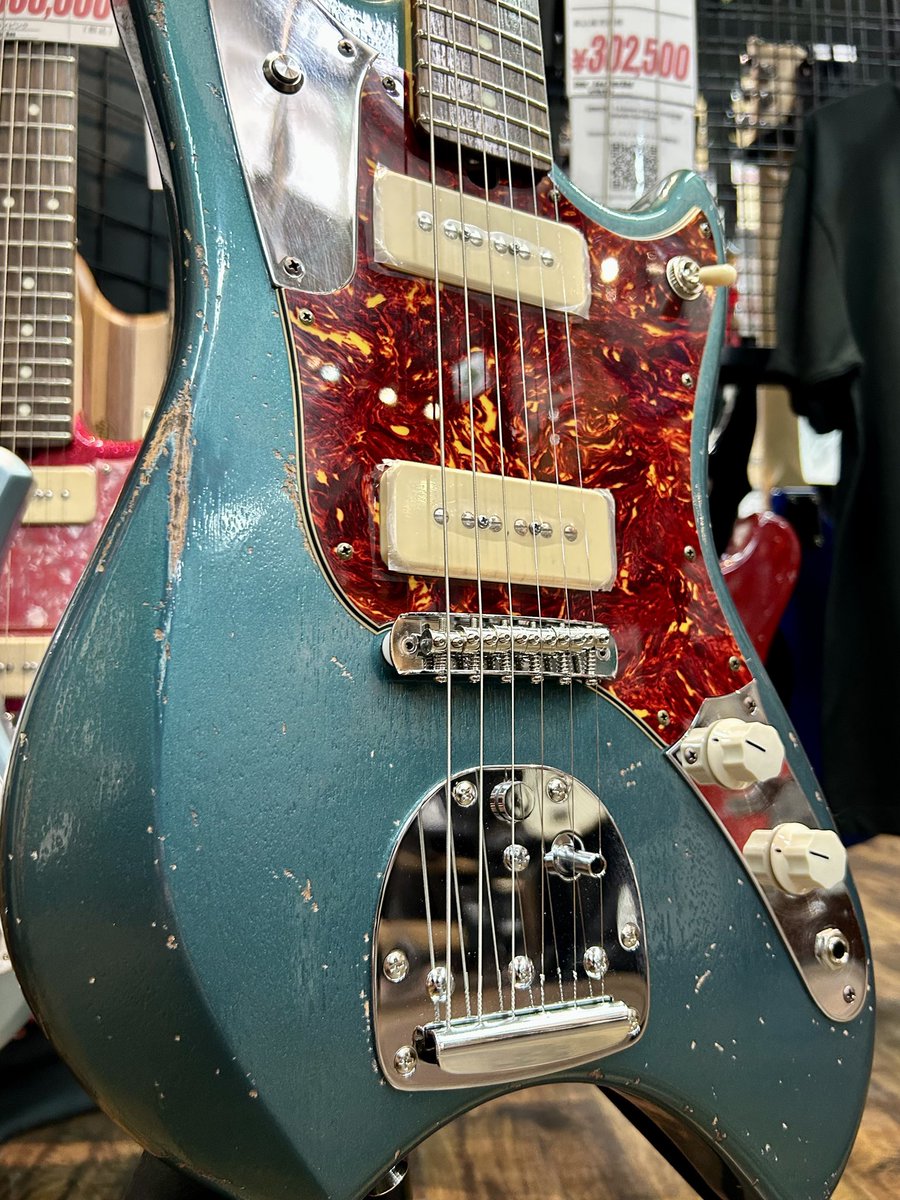 hiroshimaBB's tweet photo. T.S factory 2025 PROTO RV Type SDGs (Brown Burst) 

151A-MO P90 JM仕様 (Green Metallic)

到着しております🔥

RVタイプはやっぱかっこいいなぁ😎

でもJM仕様もかっこいいなぁ。。。

特にこの質感。。。

生で見たらやばいっす🔥

お早めに🔥

#BIGBOSS広島
#TSfactory
#広島 #楽器店 https://t.co/km4Fq77N2f