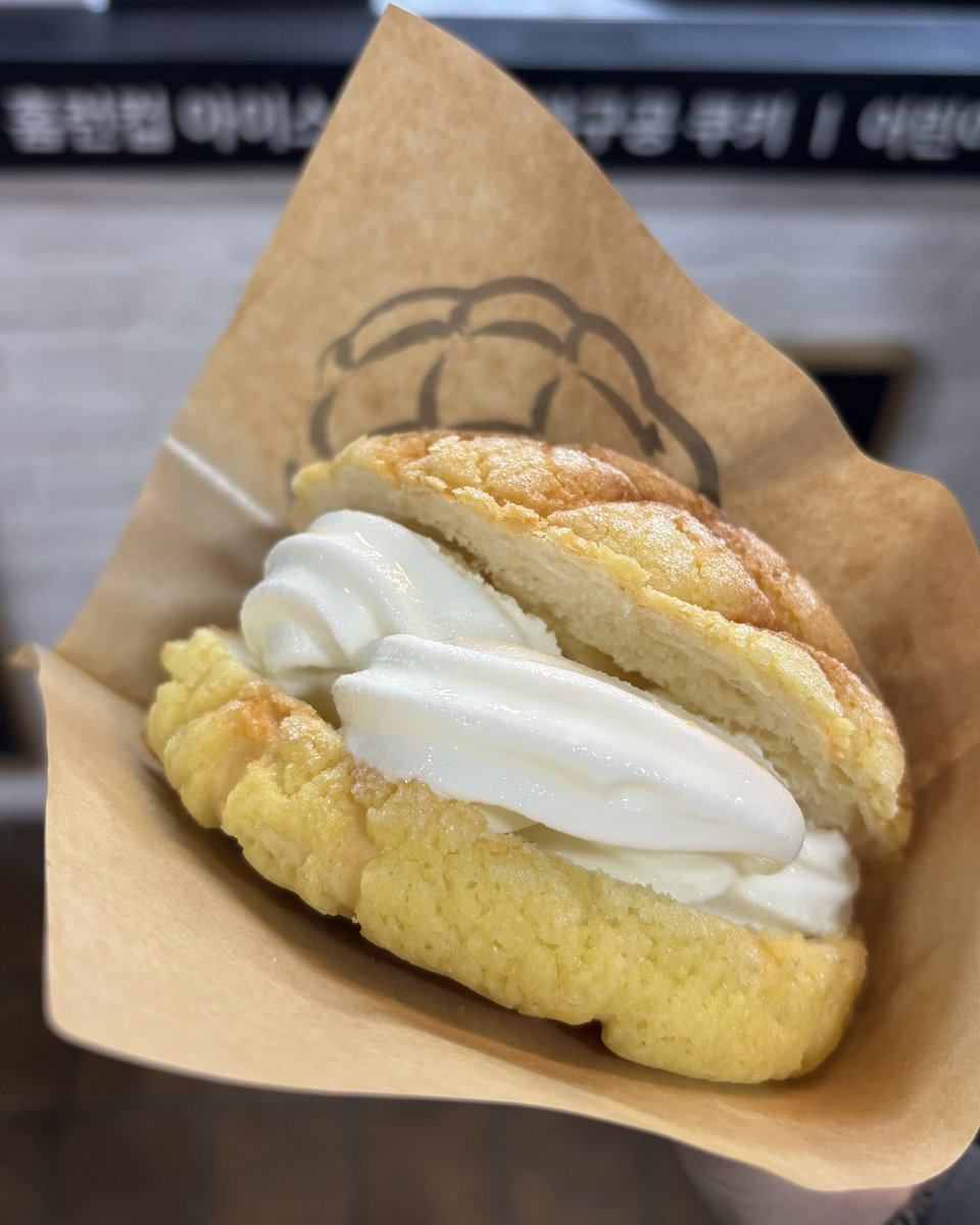 🐻먹산의 부산 사직구장 음식 추천&amp;비추 후기

✅ 동래라거 애플망고맥주⭐️⭐️⭐️⭐️
애플 망고맛이라 달달 + 맥주의 시원함 개추
음료수같은 맥주 먹고 싶으면 추천

✅ 다리집 오징어튀김⭐️⭐️⭐️⭐️⭐️
오징어 튀김에 달달한 가루(뿌링클가루?) 뿌려서 먹을 수 있는데 존맛!!
친구들도 다 좋아함

✅