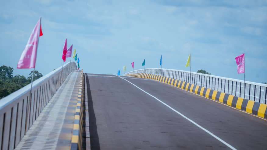 voiceofnigeria's tweet image. PHOTE NEWS:

President Bola Ahmed Tinubu visited Bayelsa State for the inauguration of key infrastructure projects executed by the state government.

#PresidentTinubu #BayelsaState #InfrastructureDevelopment #NigerDelta