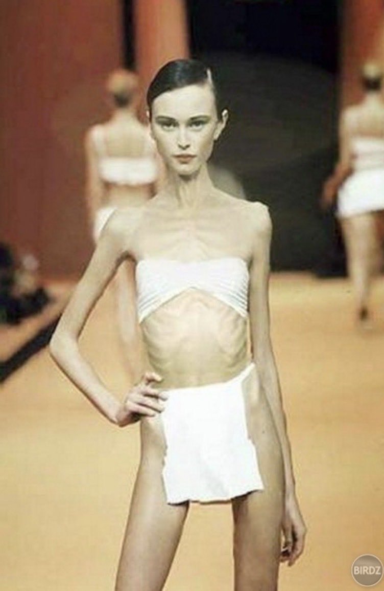 dollsizedangel's tweet image. ⭐️model thinspo⭐️ #perfect #model #modelthinspo #bonespo #edtwt #thinspo #ed #starvetwt