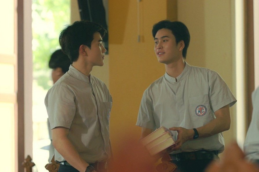 нoиεуfourth² tweet media