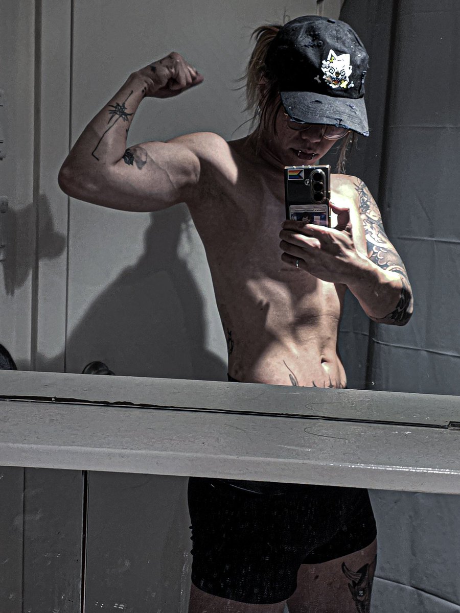 𝕆 𝘉 ℤ 𝘋 ℕ tweet media