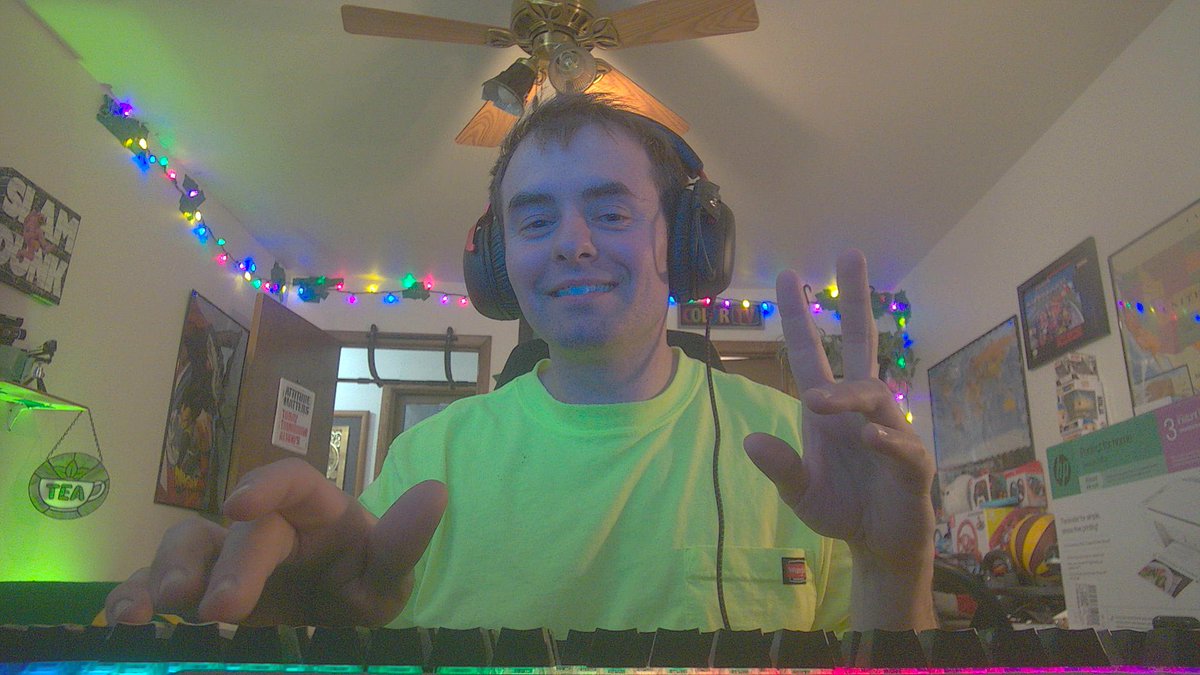 MLGTeaHC's tweet photo. LIVE!
Super late night playing games fun!
STREAMMAXXING :)
Awesome day &amp; awesomer night! :)
https://t.co/wZ2hmOqi7r https://t.co/4oVFFLJxH8