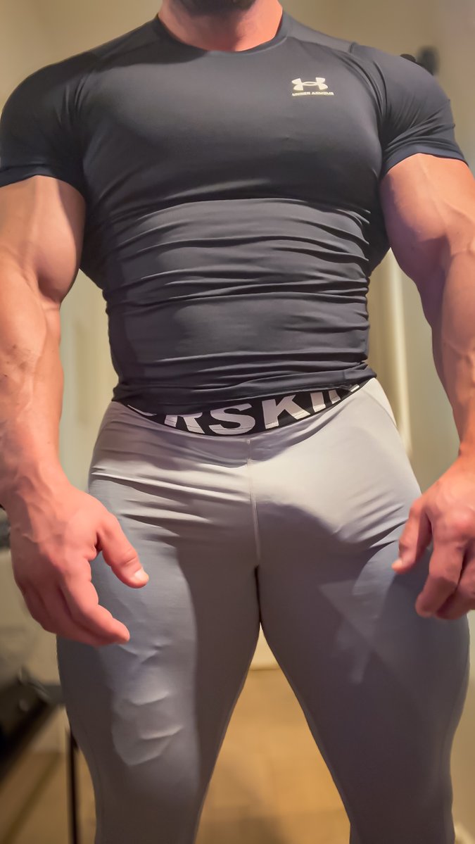 BERLIN DOMINATOR tweet media