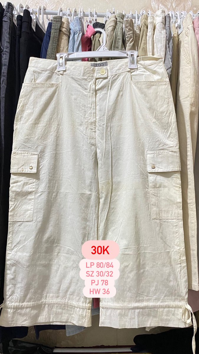 st0reus's tweet photo. hi guys mau nawarin pl/preloved, ada celana jeans, cutbray, kulot, bahan linen, dll, co payment lewat shopee: storeus_
link: https://t.co/q2rwzPFHtX https://t.co/TIQWrIv6S7