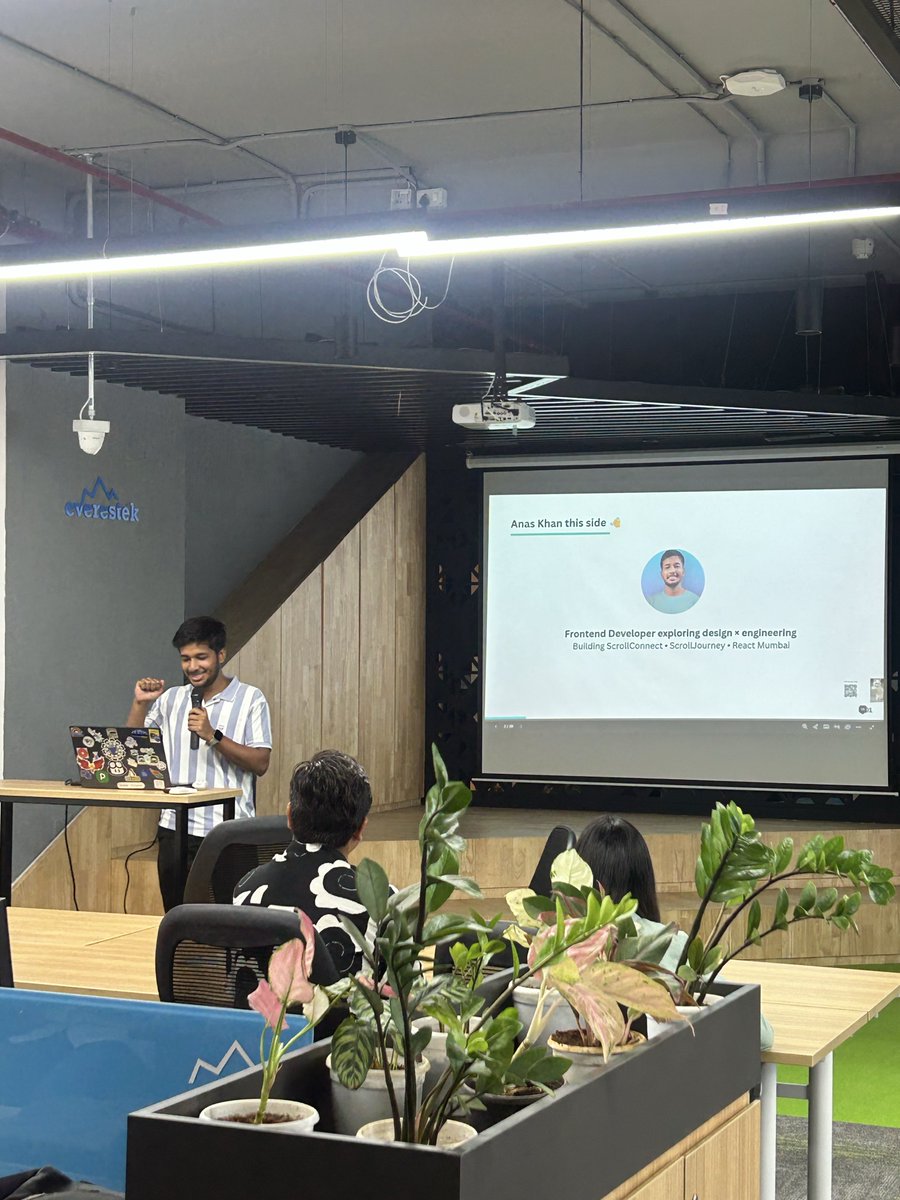 React Mumbai tweet media