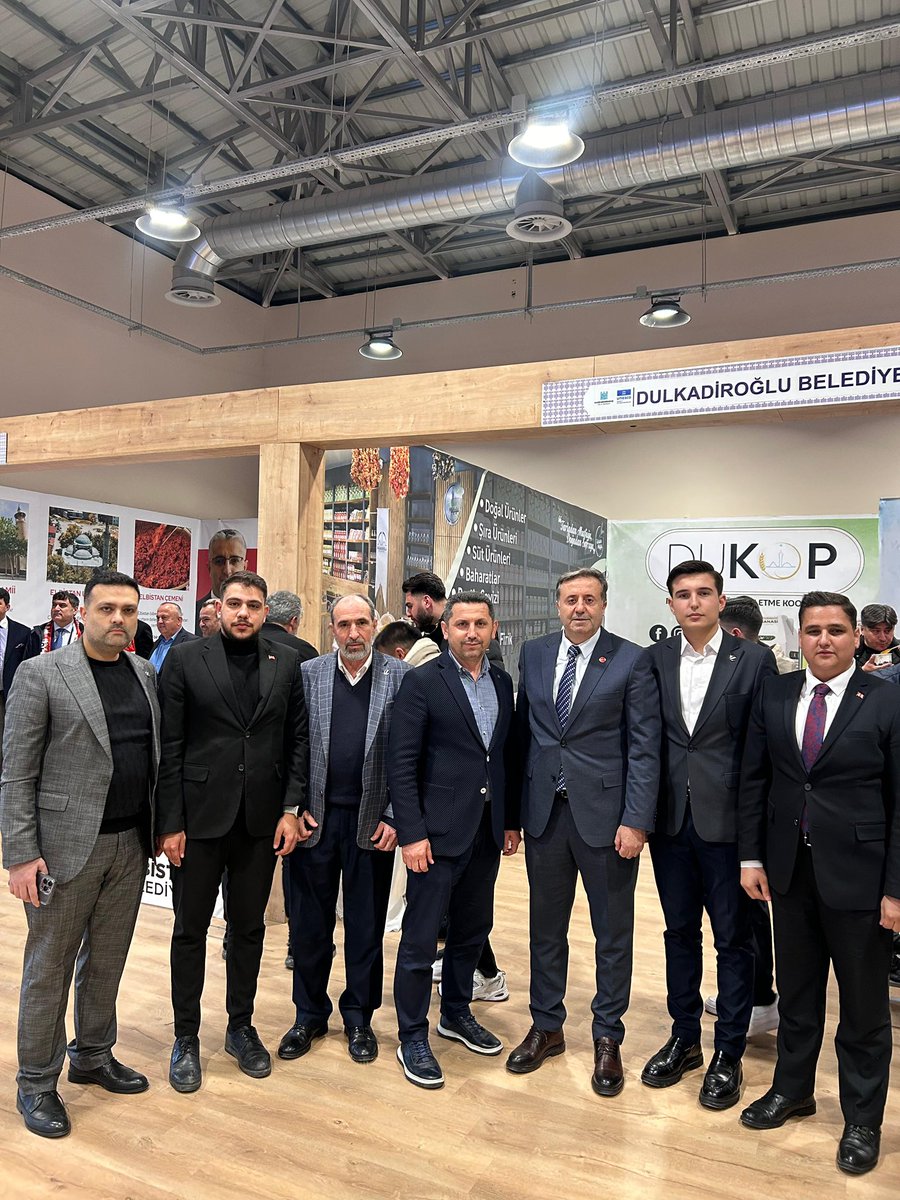 feratbulut2's tweet photo. Yeniden Refah Partisi İstanbul İl Başkanlığı STK Birimi olarak, Atatürk Havalimanı Millet Bahçesi’nde Kahramanmaraş Federasyonu tarafından düzenlenen açılış programına katılım sağladık. https://t.co/DjdSIQiV1k
