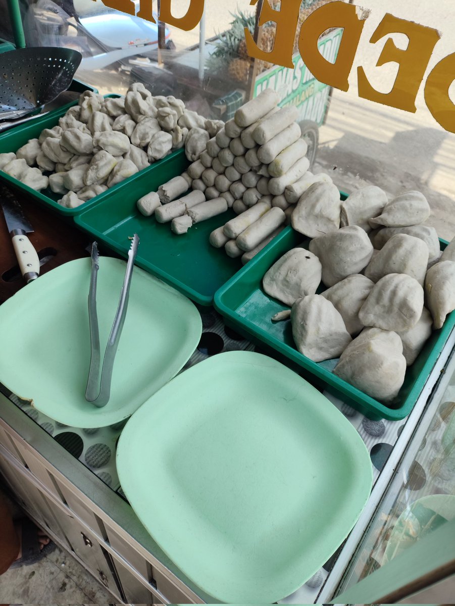 정해인 tweet media