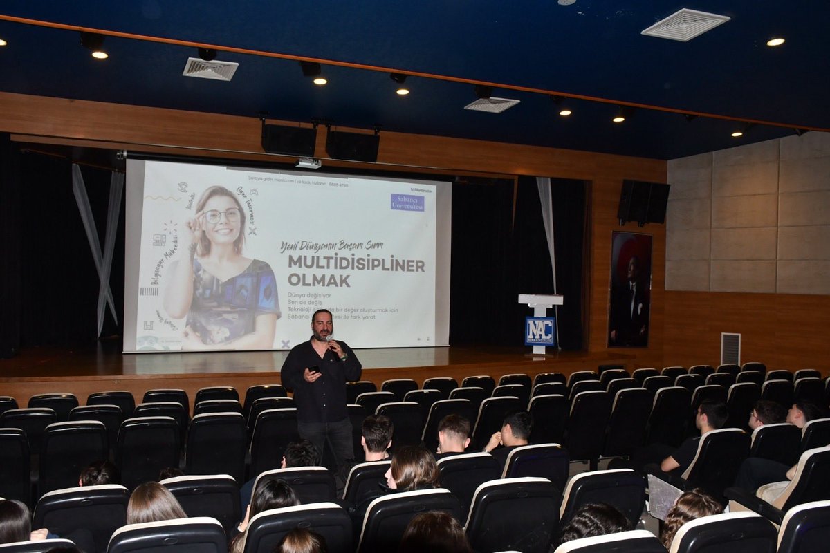 Üniversite tanıtım günleri kapsamında , Sabancı Üniversitesi Tanıtım Ofisi Temsilcisi tarafından , okulumuz konferans salonunda 12. sınıf öğrencilerimize bilgilendirme sunumu gerçekleştirildi.