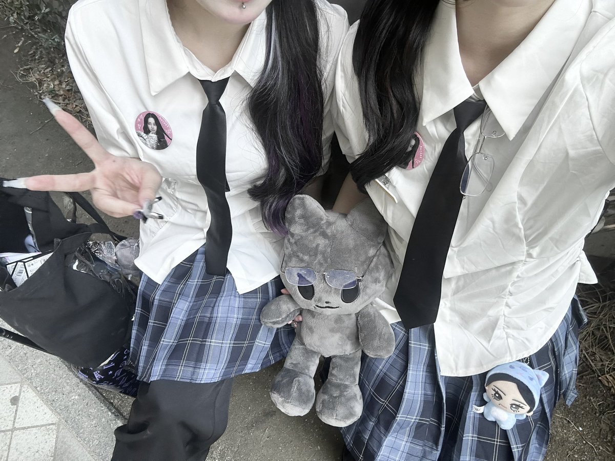 ℳℯ𝒾 tweet media