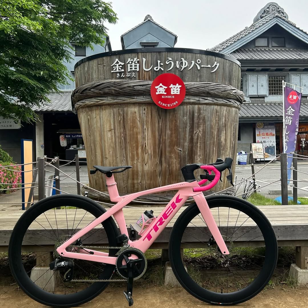 FZseeharod's tweet photo. 今日は金笛しょうゆパークまでサイクリングしてきました🚴‍♀️✨
ランチは近くのお店でいただきました🍴😊
サラダとパンとアイスコーヒーでちょうどいい感じでした🥗🥖☕
#ロードバイク https://t.co/j4j8foWQlX