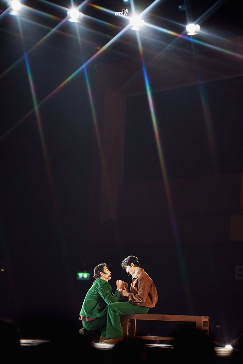 𝘽𝙏𝙎𝙒 tweet media