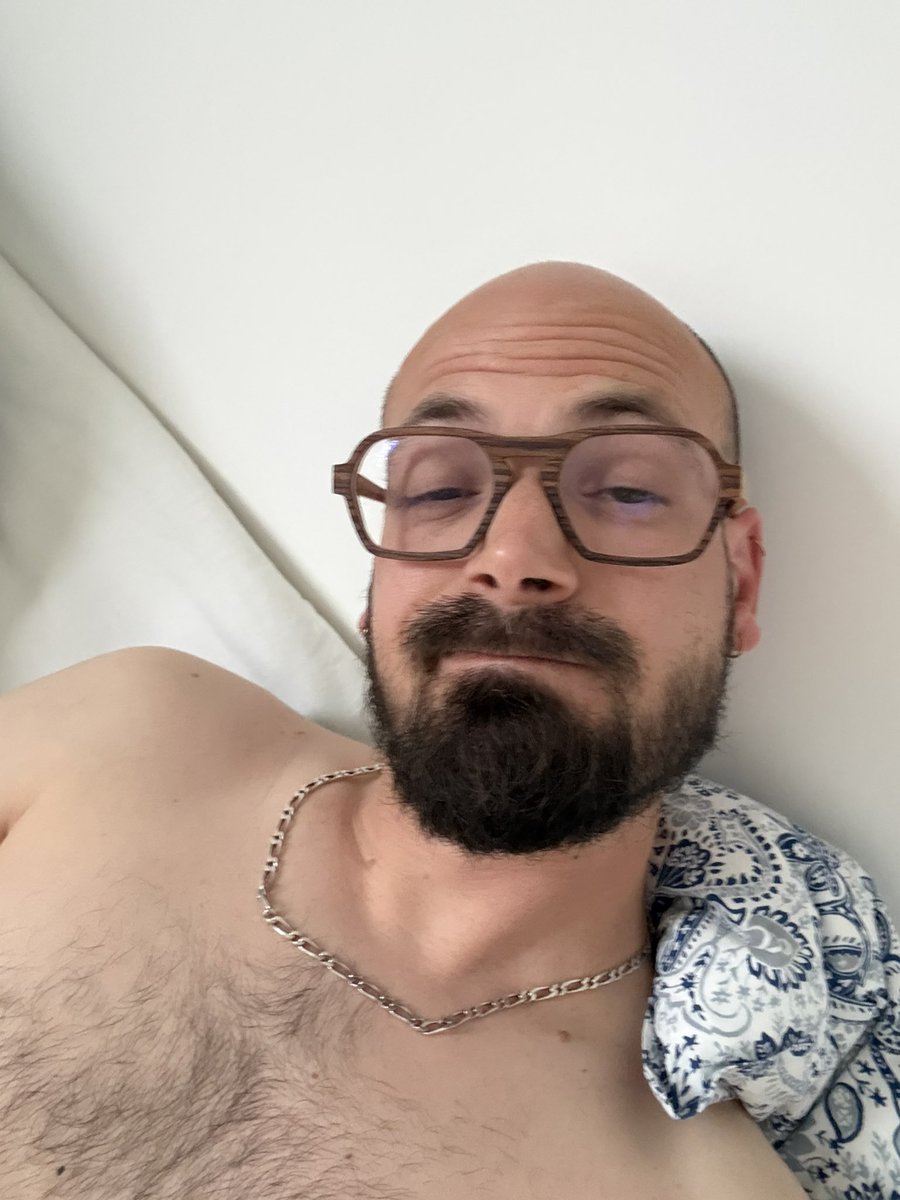 Tom tweet media