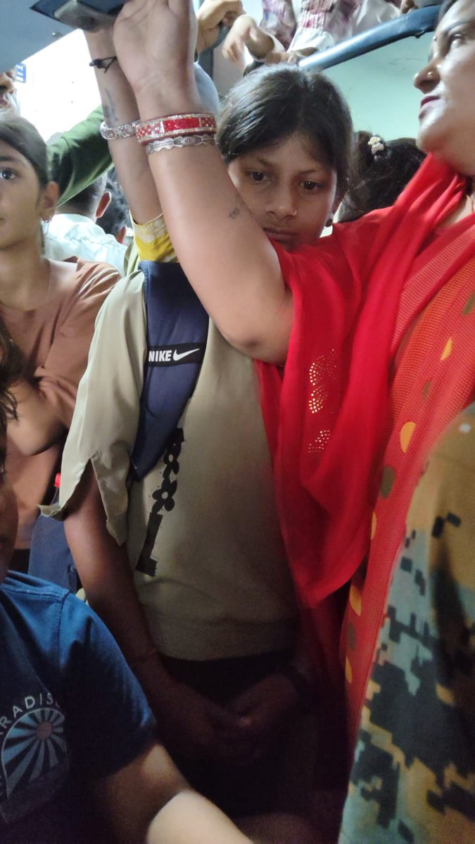 Avi Singh😘🇮🇳 tweet media