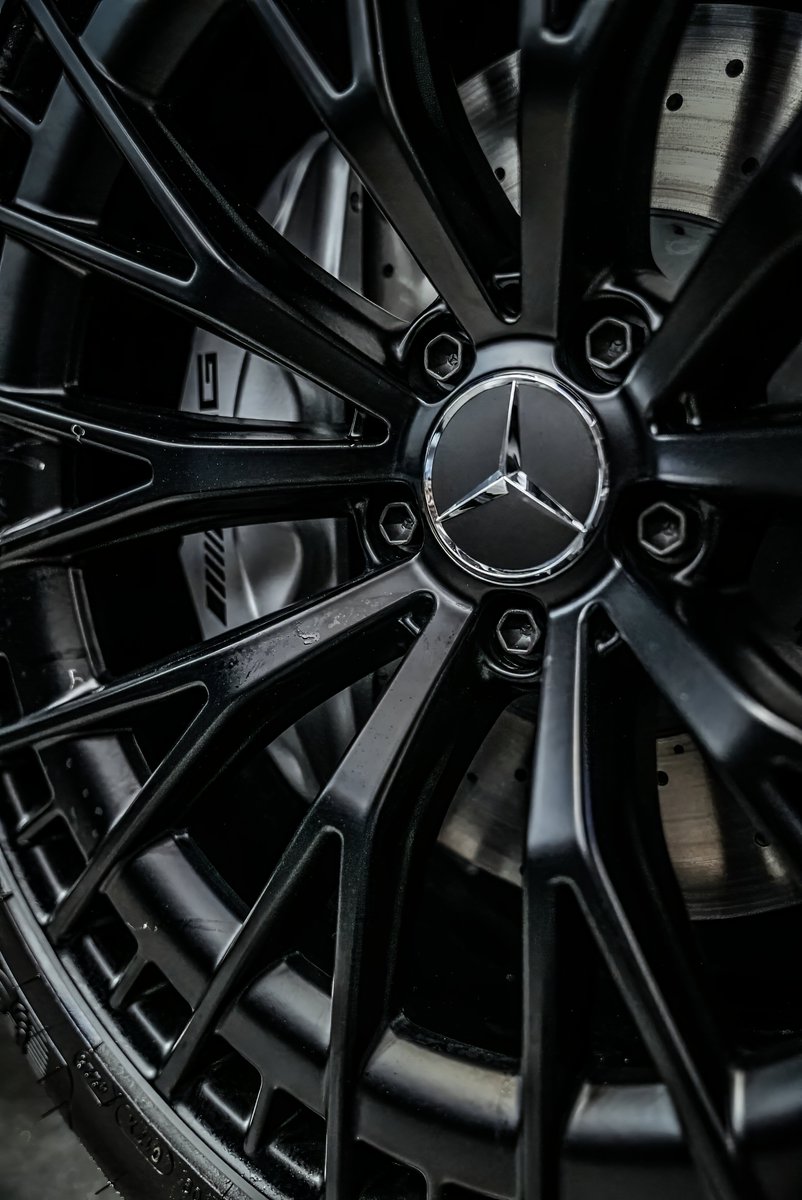 MengerlerBodrum's tweet photo. Sahneye çıktığında kurallar değişir.
Mercedes-Benz GLC 43 AMG; AMG performansı, dengeli sürüşü ve keskin tasarımıyla yalnızca ilerlemez, etki bırakır.
Her detayında güç, her anında kontrol hissedilir.
Sürüş, sıradanlıktan çıkar; karaktere dönüşür. https://t.co/eCH1Mwncin