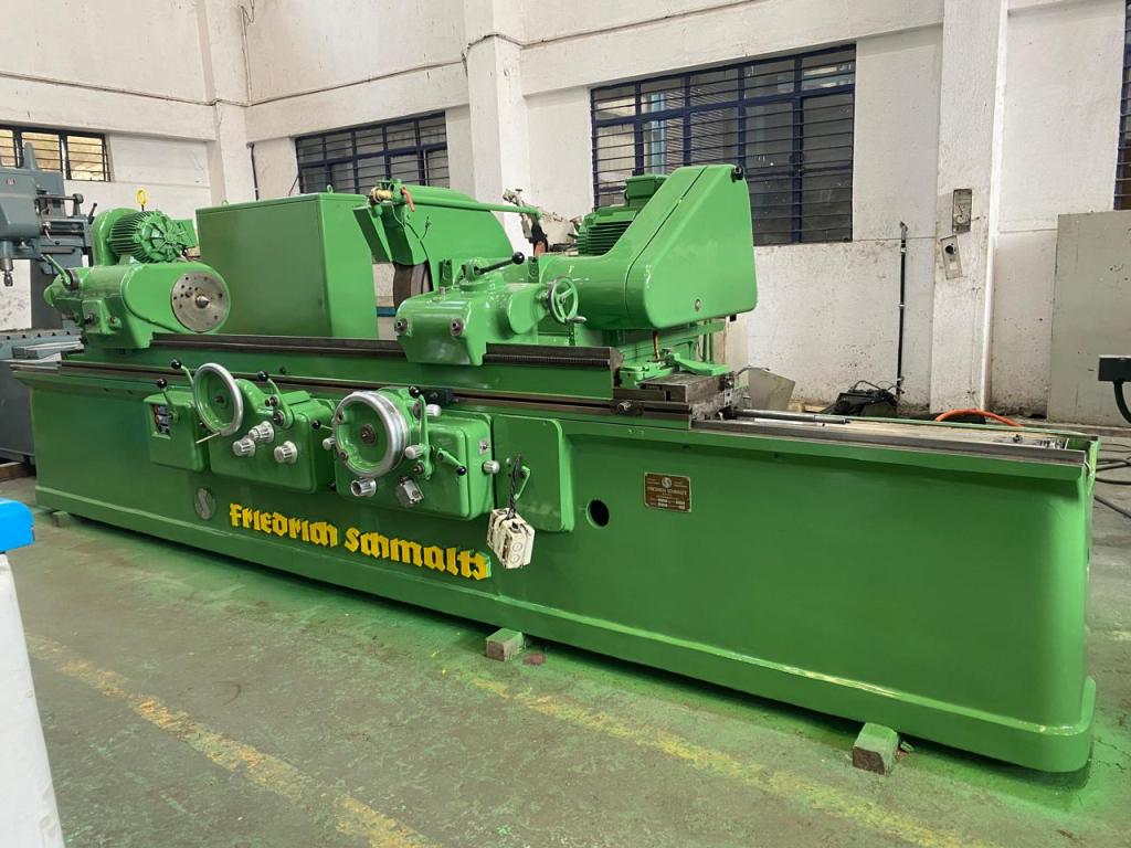 Prowin_corp's tweet image. Cylindrical Grinding Machine
Contact - +91 9379825025
Make - Friedrich Schmaltz
Model - R4/2000
Country - Germany
 Center Distance - 2000mm
Center Height - 200mm
Max. Swing Dia - 400mm
Wheel dia - 600mm
Wheel Thickness - 100mm
#prowincorp #usedmachine #grindingmachine
