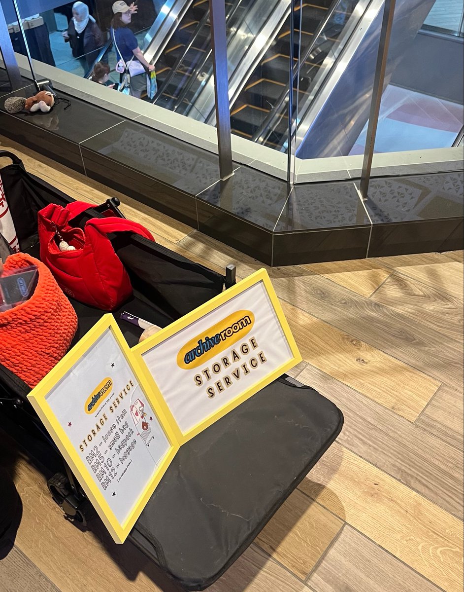 merriesstudio's tweet photo. Hello! We are providing item storage service for #CNBLUEinKL~ walk in slot now available. find us ; 

🗓️ 11/4/2026 | SATURDAY
📍JUMPA, LEVEL (near gachapon machine)

#3LOGYinKL #3LOGYinMY #3LOGY #CNBLUE https://t.co/8S4por6TT1