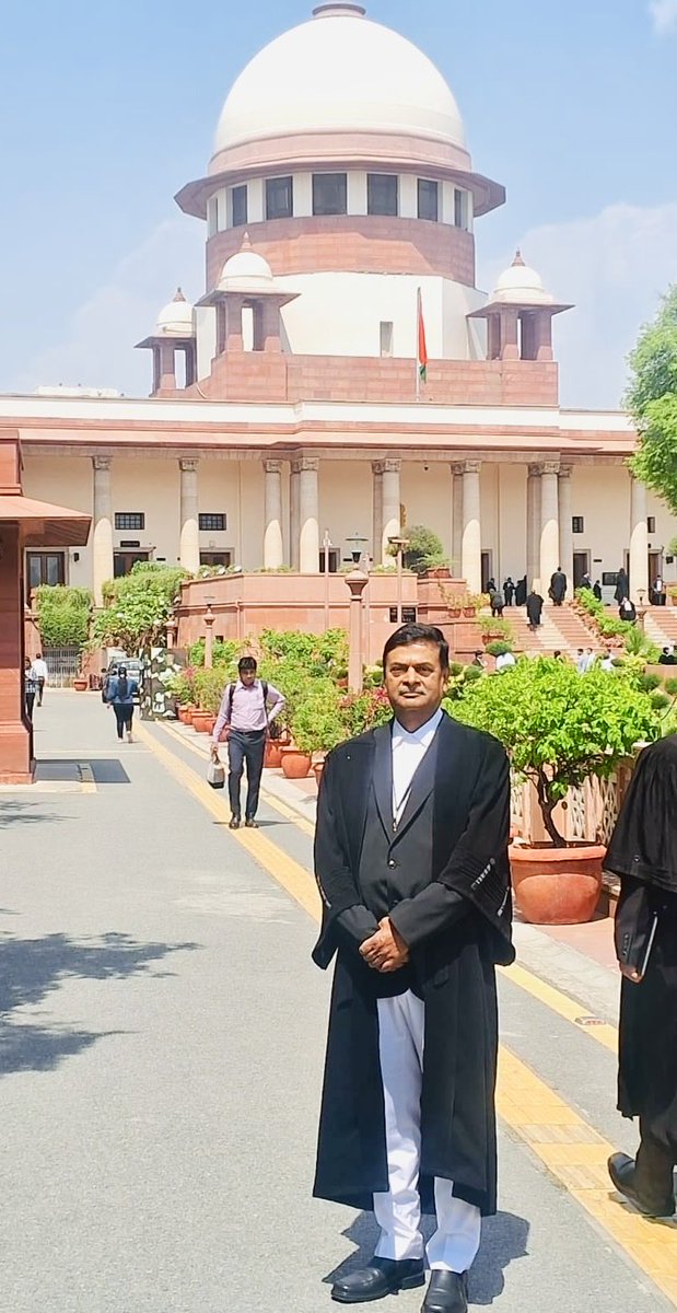 RajKSinghIndia's tweet image. I have become a member of the Supreme Court Bar. I will fight for preserving our democracy and citizen’s rights.

#supremecourtofindia #law #indian #india #democracy