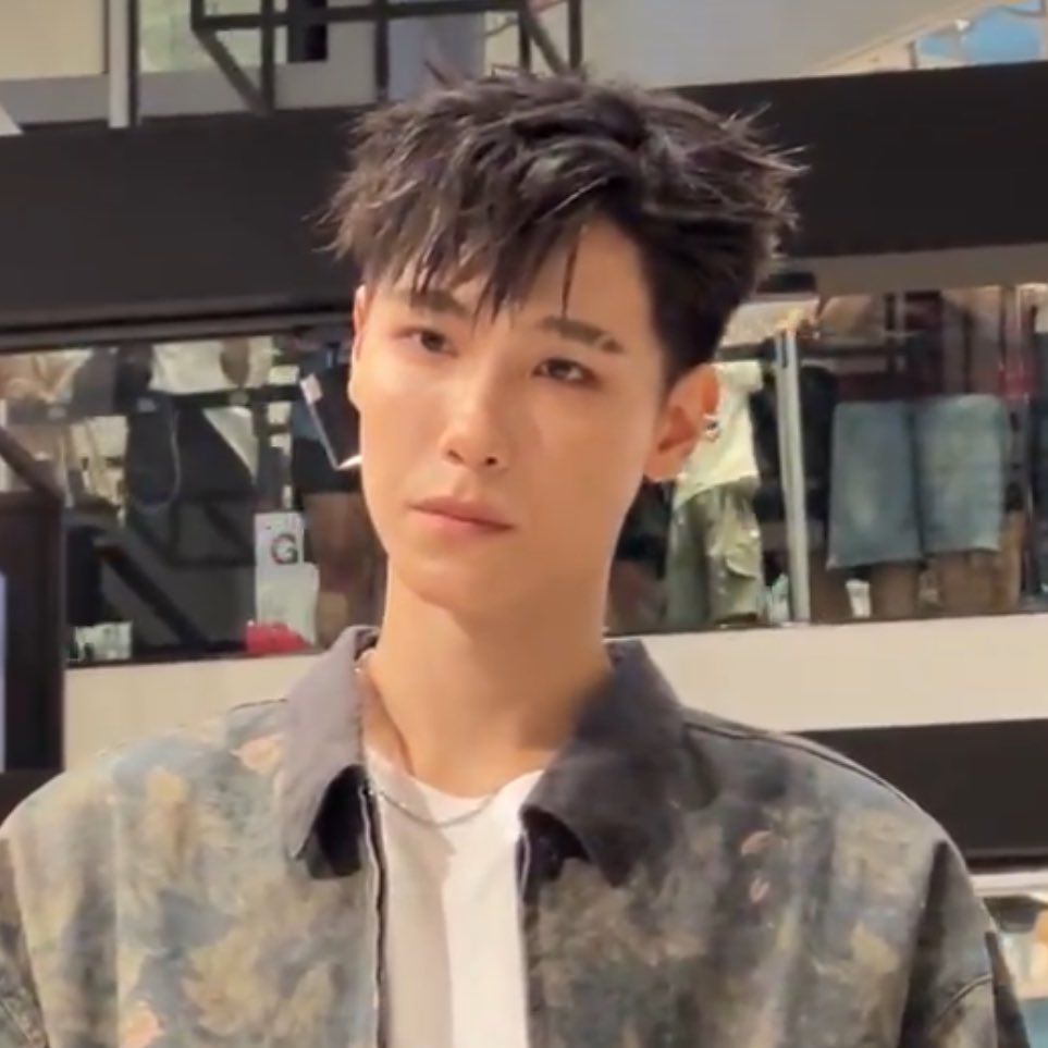 chattida_bassa's tweet image. สเตปเมะตึกอโศกสินะ 
“หล่อ เท่ห์ อันตราย เมาะมาแล้วเคะ เมะมาแล้วคร๊าบบ”

#fforce
#junior