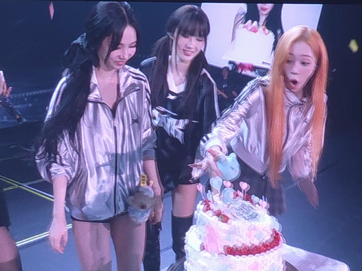 가견☃︎ tweet media