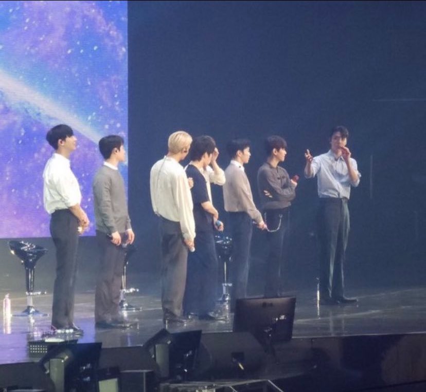 u_han94's tweet photo. I'm not crying alone. we gonna cry together😭 https://t.co/eQ0saJ6XUN